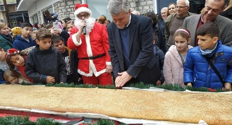 Ιωάννινα: Το «Μελομακάρονο» της Παραμυθιάς, διεκδικεί ρεκόρ Γκίνες